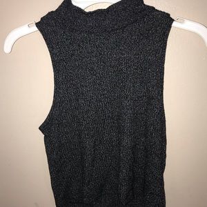 Gray Sleeveless Cropped Sweater